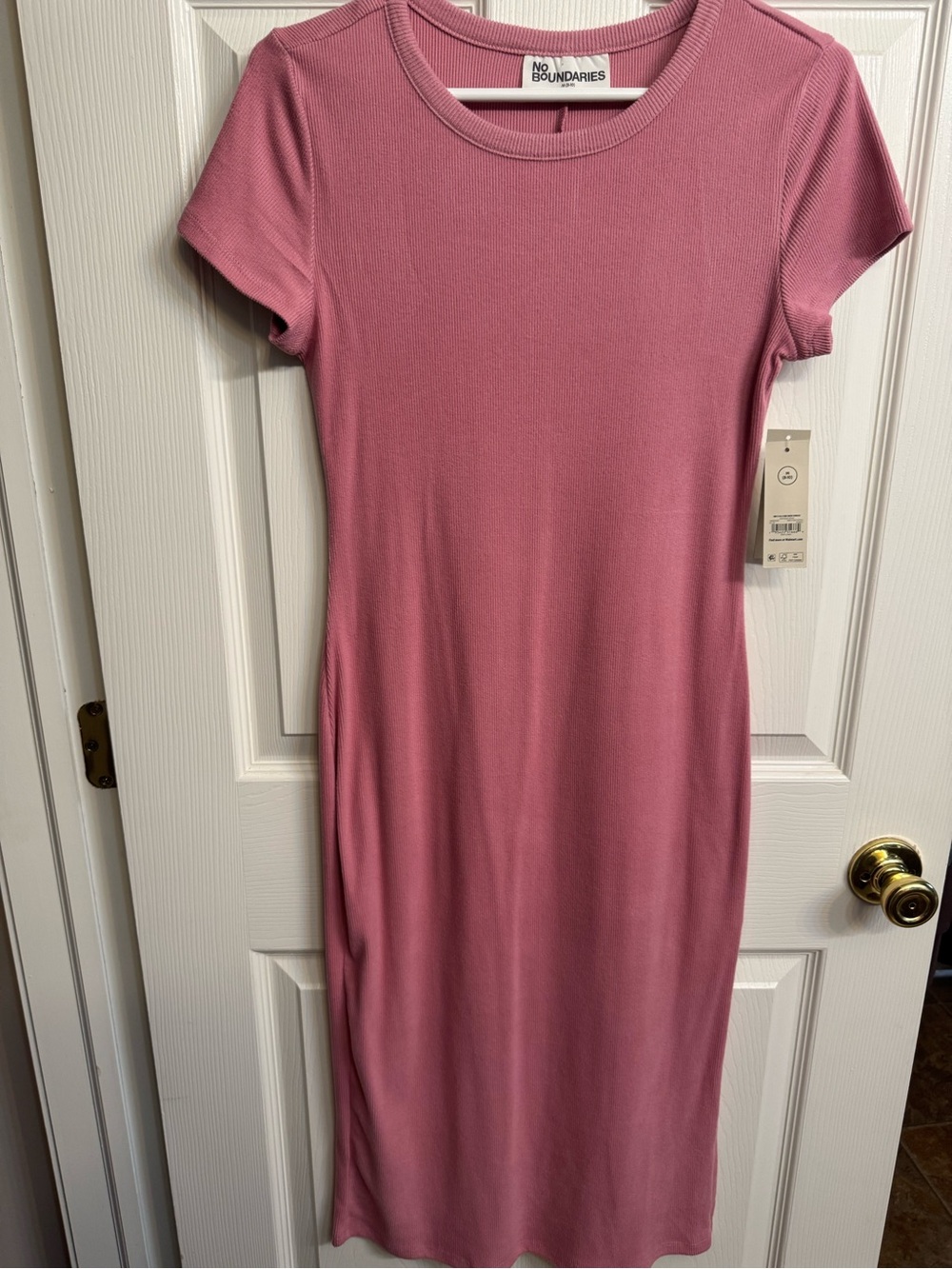 NWT No Boundaries Pink Ribbed Midi Dress Size Medium Slit